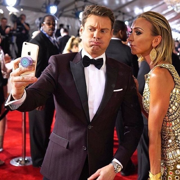 ✨💎PopSocket💎✨ - Picture 2 of 8